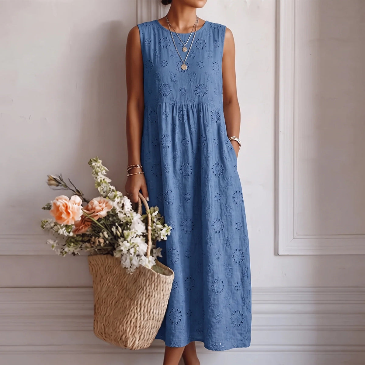 Alba™ Midi Dress